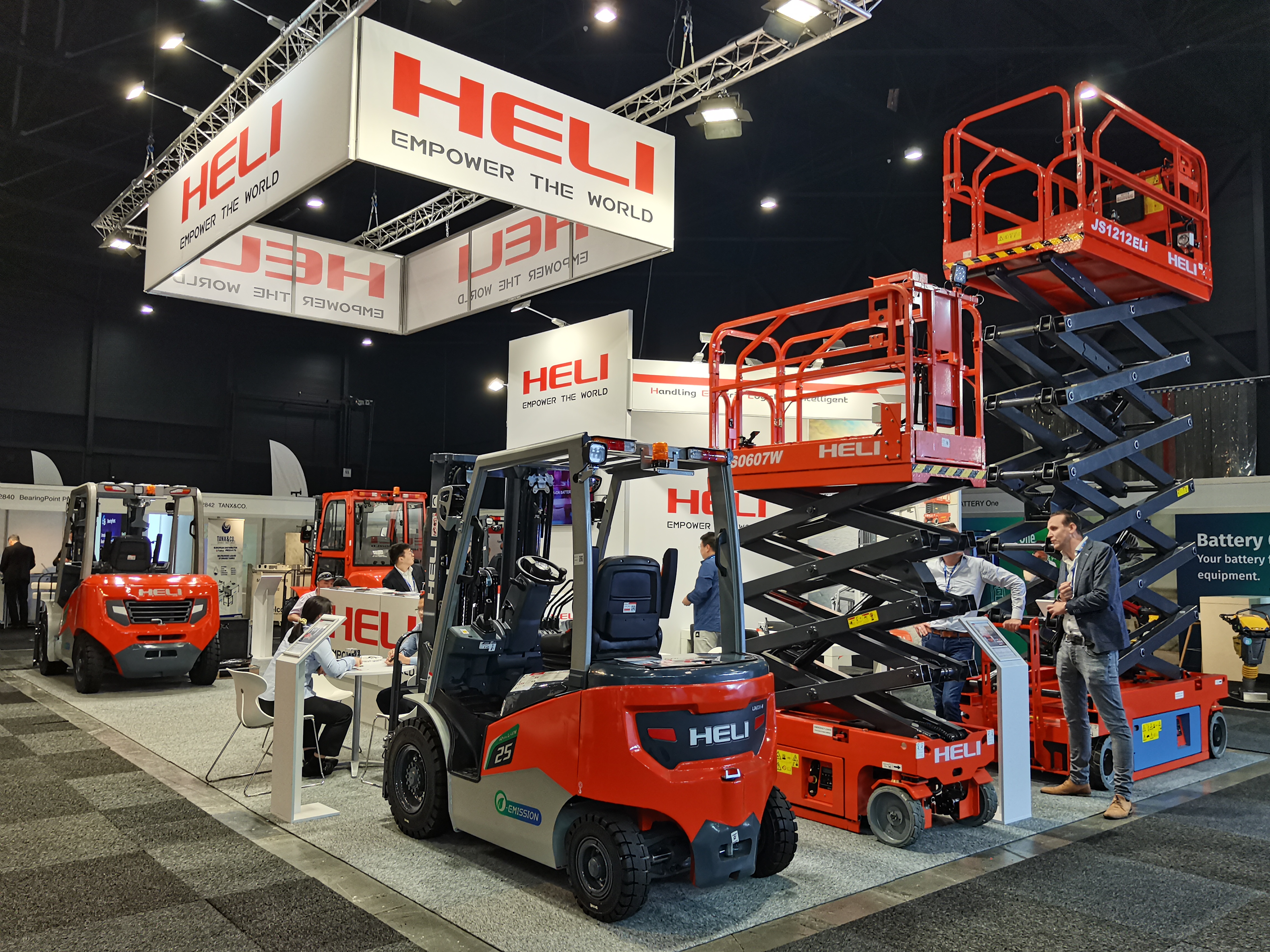 twitter_heli forklift(@heliforklifts)_20230608-102335_1666752828394864641_photo-2.jpg twitter_heli forklift(@heliforklifts)_20230608-102335_1666752828394864641_photo-2.jpg