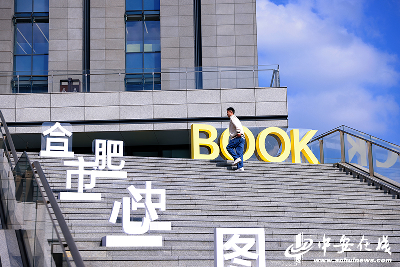 馆二.jpg 馆二.jpg